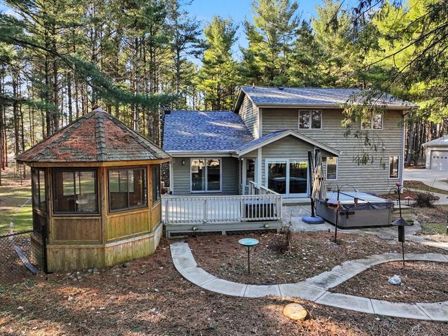 540 Mccarthy DRIVE S, Hartford, WI 53027