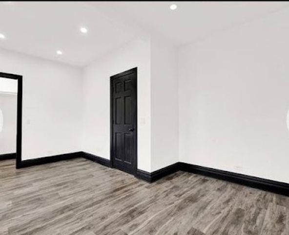 4728 N Kennicott Avenue 2, Chicago, IL 60630