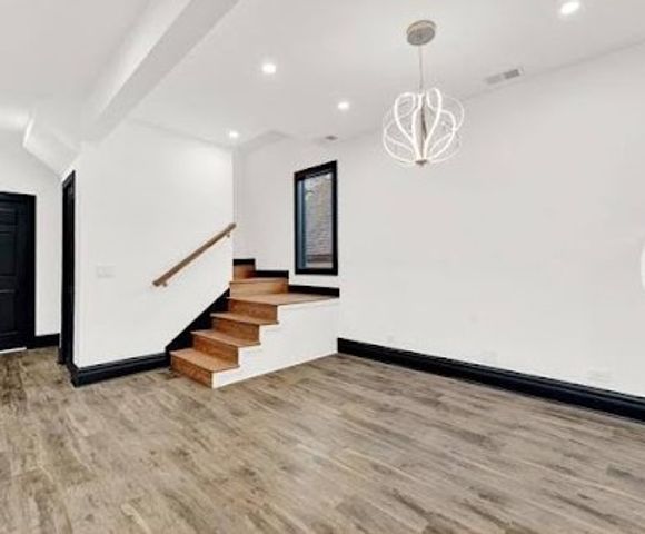 4728 N Kennicott Avenue 2, Chicago, IL 60630