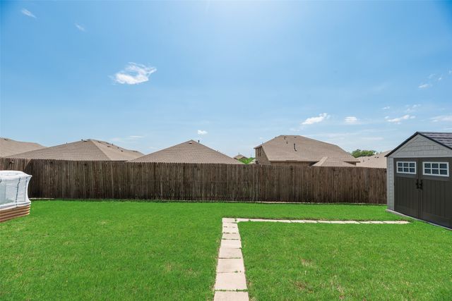 2505 Lavender Lane, Glenn Heights, TX 75154