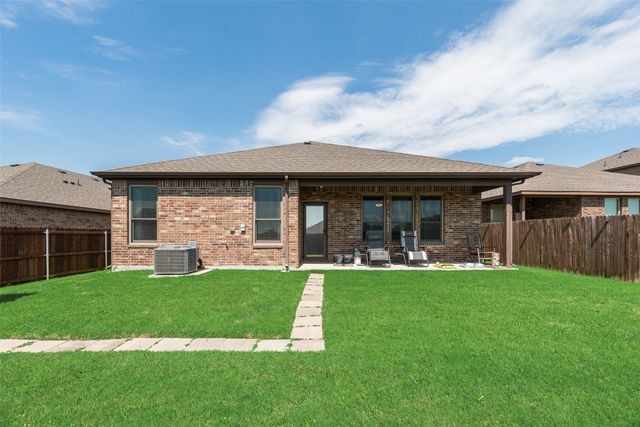 2505 Lavender Lane, Glenn Heights, TX 75154
