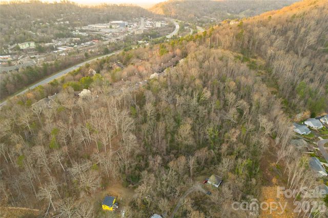 9999 Weaver Hill Road, Asheville, NC 28805