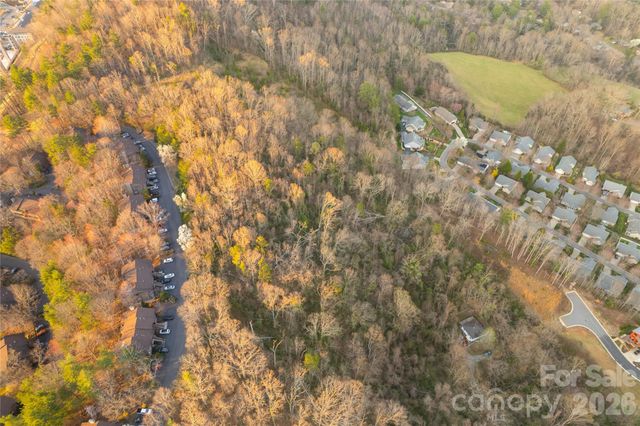 9999 Weaver Hill Road, Asheville, NC 28805