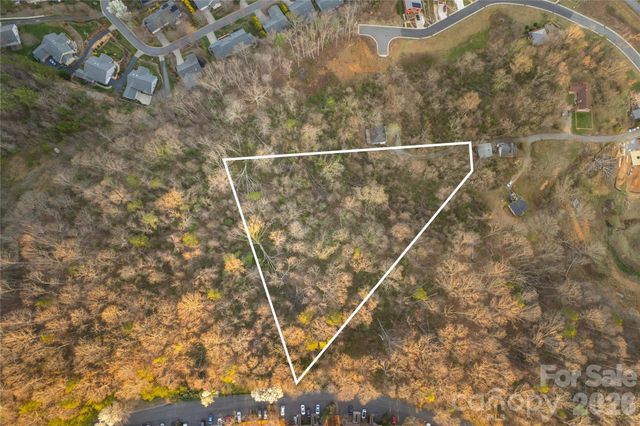 9999 Weaver Hill Road, Asheville, NC 28805