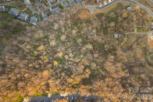 9999 Weaver Hill Road, Asheville, NC 28805