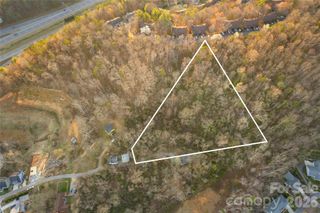 9999 Weaver Hill Road, Asheville, NC 28805