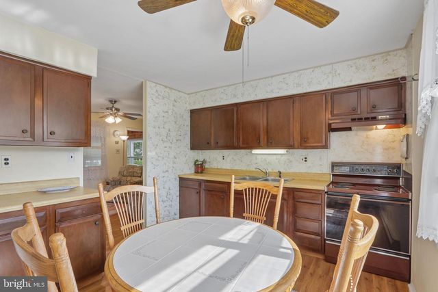 110 HAVERFORD AVE, Cape May, NJ 08204