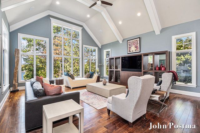 2929 Bonnell Avenue, East Grand Rapids, MI 49506