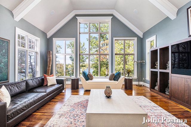 2929 Bonnell Avenue, East Grand Rapids, MI 49506