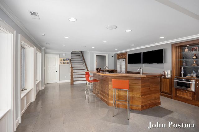 2929 Bonnell Avenue, East Grand Rapids, MI 49506