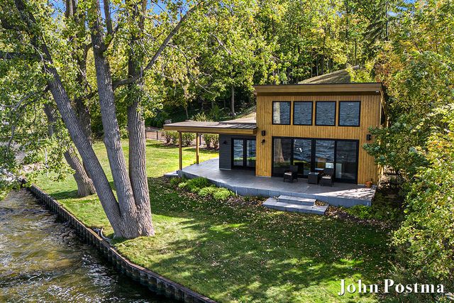 2929 Bonnell Avenue, East Grand Rapids, MI 49506