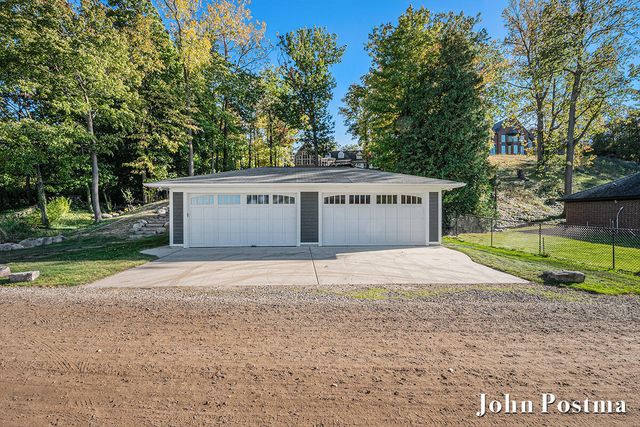 2929 Bonnell Avenue, East Grand Rapids, MI 49506