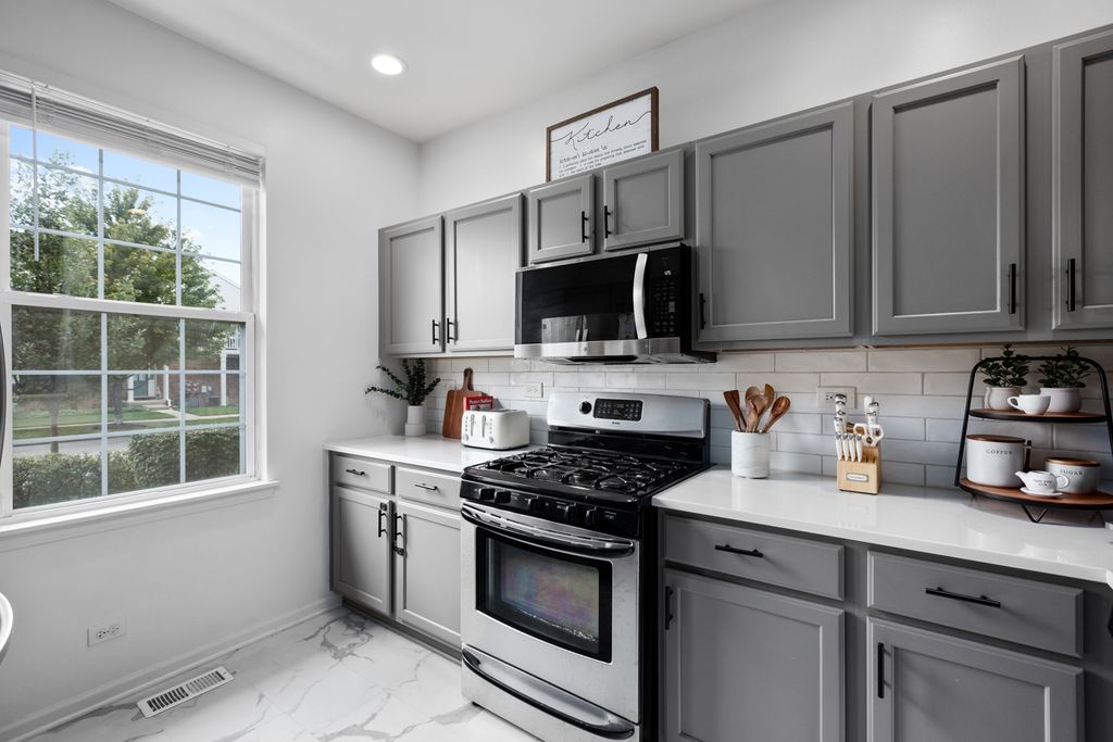 43 N Palazzo Drive, Addison, IL 60101 — photo 5