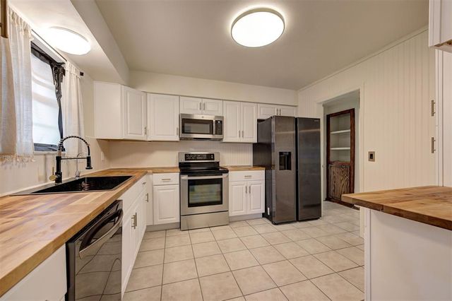 1724 N Fordson Avenue, Bethany, OK 73008