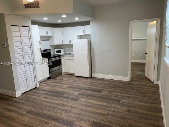 536 14th St 311, Miami Beach, FL 33139