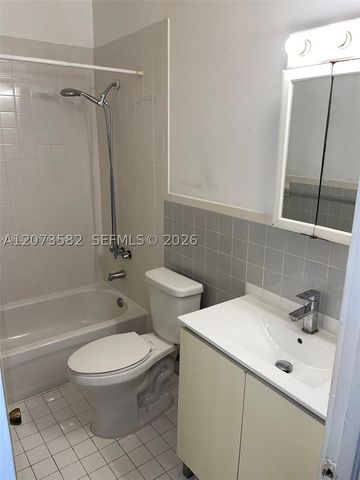 536 14th St 311, Miami Beach, FL 33139