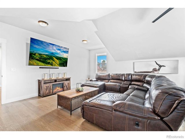 6295 King Court, Denver, CO 80221