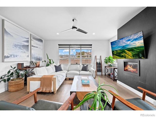 6295 King Court, Denver, CO 80221