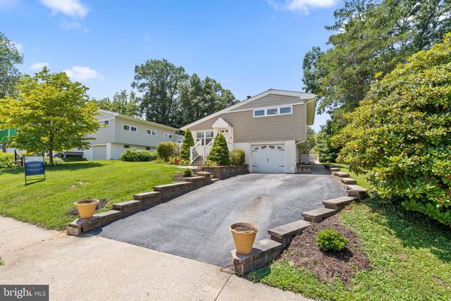 6 NOLAN DR, Malvern, PA 19355