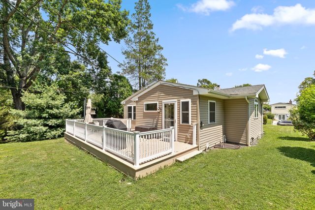 6 NOLAN DR, Malvern, PA 19355