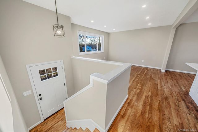 3 Bellrose Avenue, Centereach, NY 11720