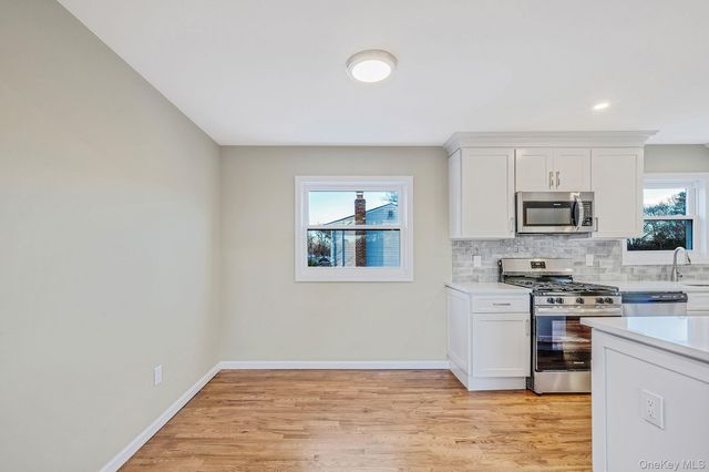 3 Bellrose Avenue, Centereach, NY 11720