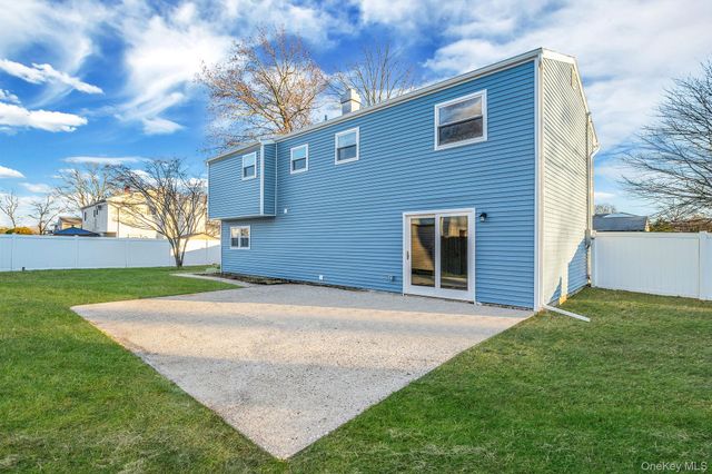 3 Bellrose Avenue, Centereach, NY 11720