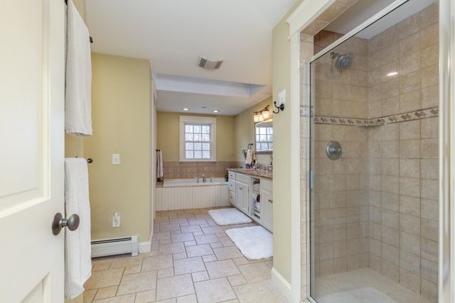 62 Elizabeth Lane, Hopkinton, NH 03229
