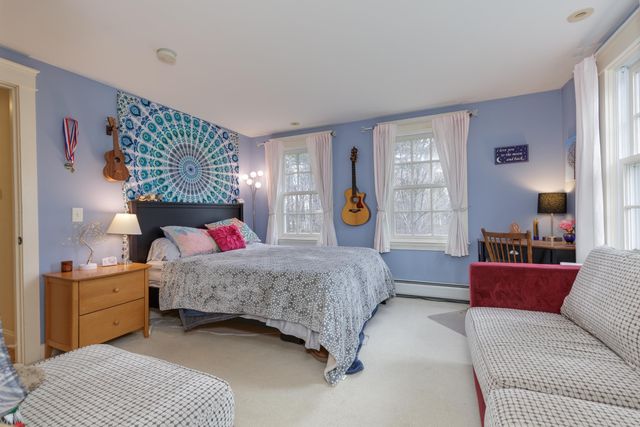 62 Elizabeth Lane, Hopkinton, NH 03229