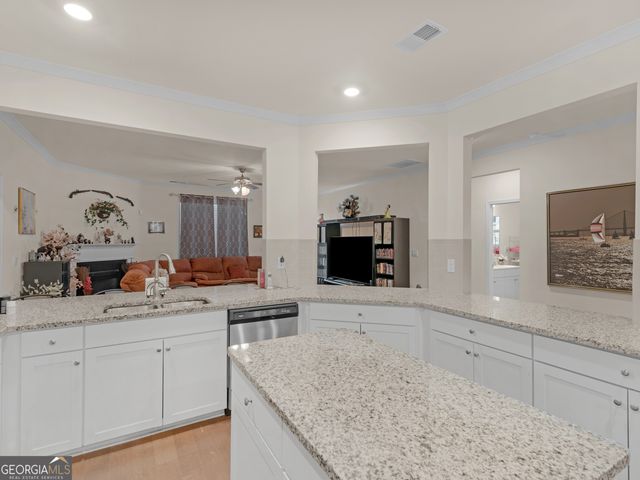 912 Dexter Drive, Stockbridge, GA 30281