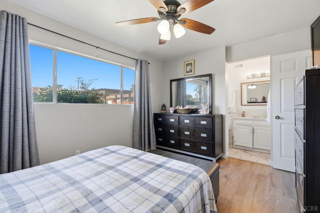 1923 Emma Lee Lane, Hanford, CA 93230