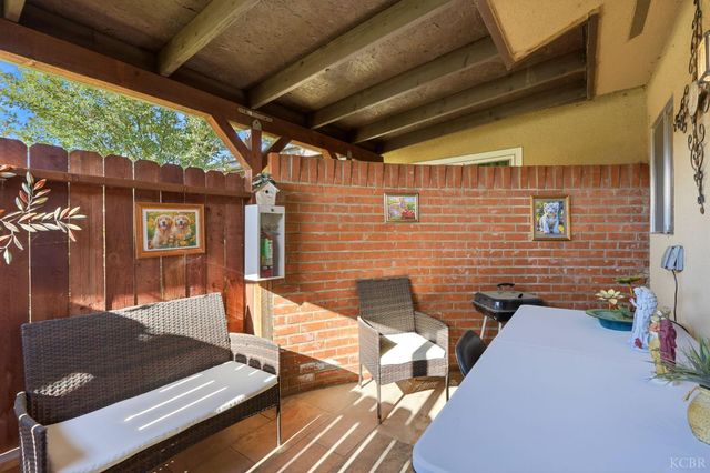 1923 Emma Lee Lane, Hanford, CA 93230