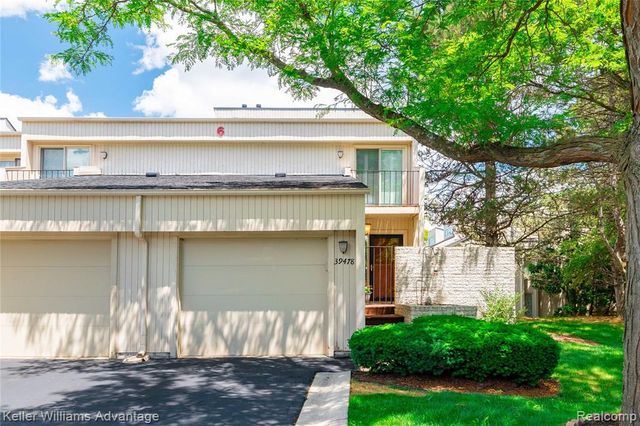 39478 Country Lane, Novi, MI 48375