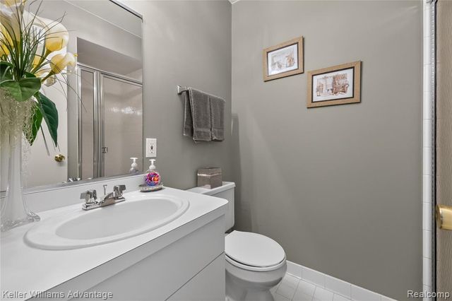 39478 Country Lane, Novi, MI 48375