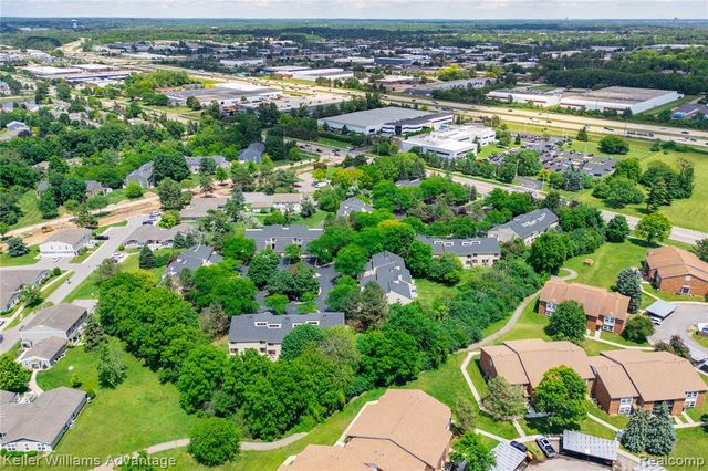39478 Country Lane, Novi, MI 48375