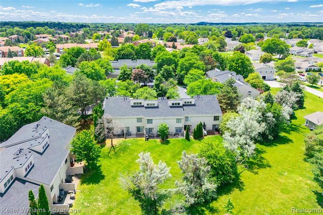 39478 Country Lane, Novi, MI 48375