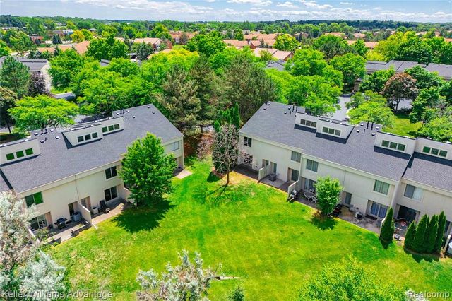 39478 Country Lane, Novi, MI 48375