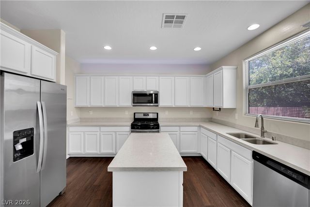 6648 Autumn Breeze Street, Las Vegas, NV 89148