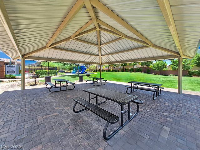 6648 Autumn Breeze Street, Las Vegas, NV 89148