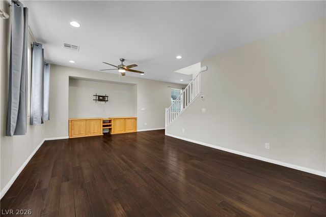 6648 Autumn Breeze Street, Las Vegas, NV 89148