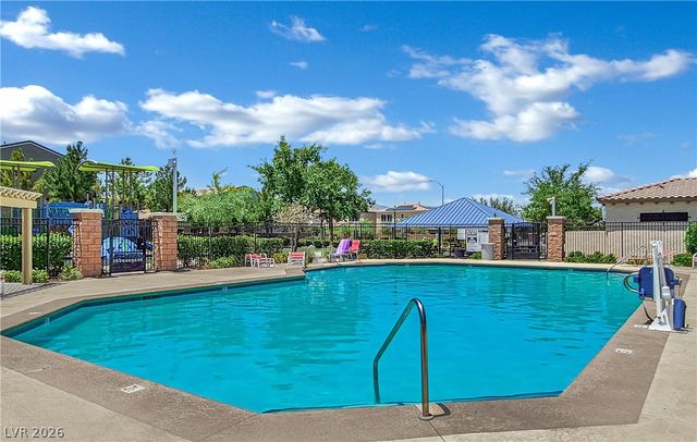 6648 Autumn Breeze Street, Las Vegas, NV 89148