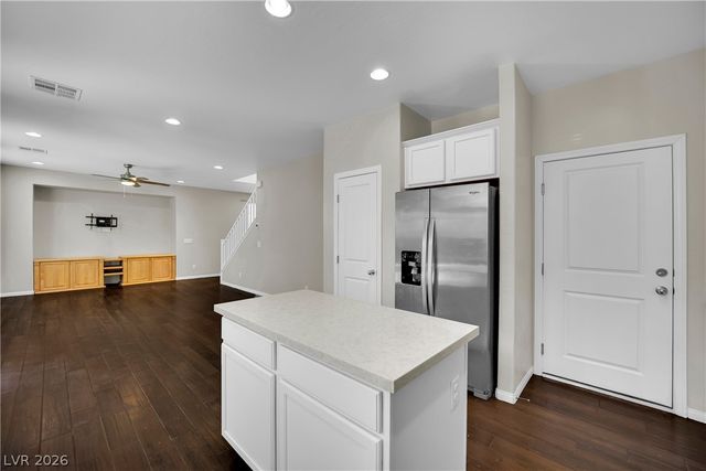 6648 Autumn Breeze Street, Las Vegas, NV 89148