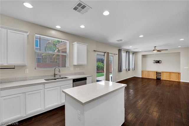 6648 Autumn Breeze Street, Las Vegas, NV 89148