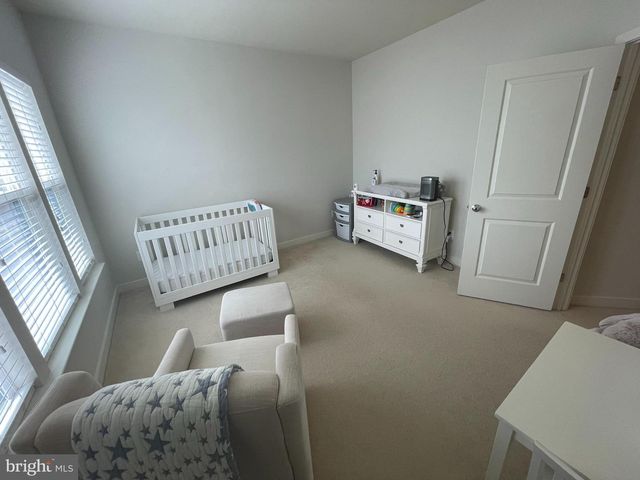 12168 WAVELAND ST, Fairfax, VA 22033