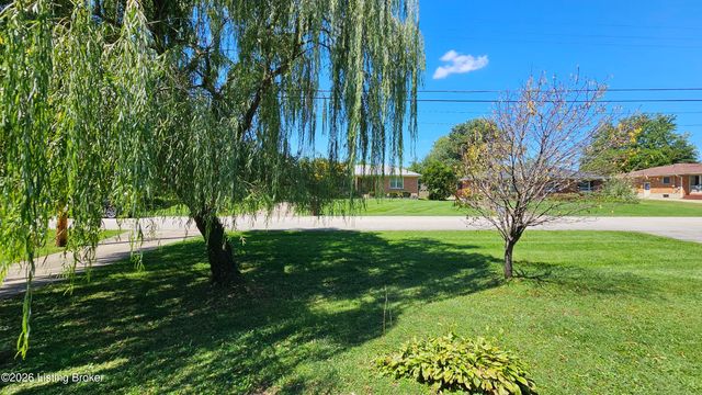 3131 Marlin Rd, Louisville, KY 40220
