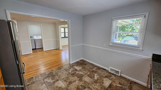 3131 Marlin Rd, Louisville, KY 40220