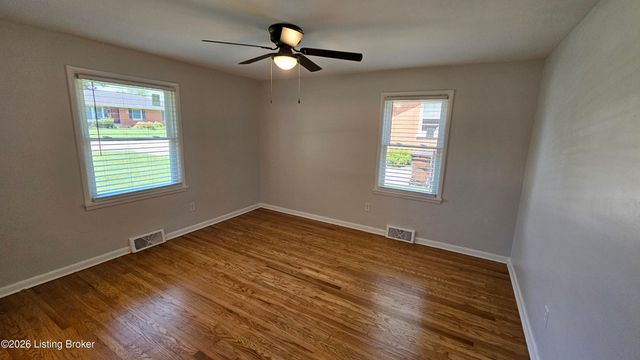 3131 Marlin Rd, Louisville, KY 40220