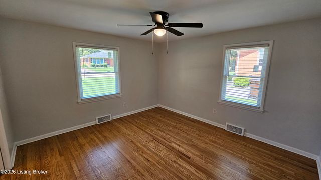 3131 Marlin Rd, Louisville, KY 40220
