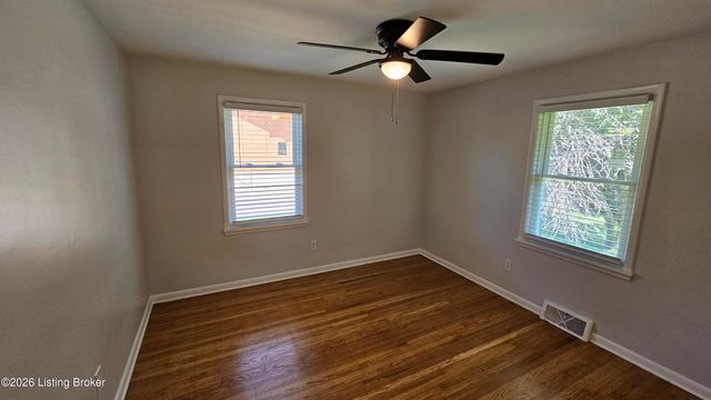 3131 Marlin Rd, Louisville, KY 40220