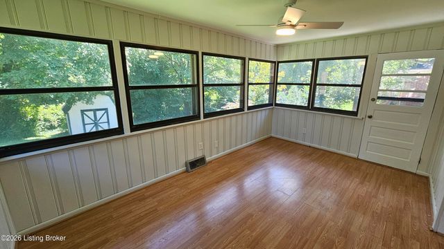 3131 Marlin Rd, Louisville, KY 40220
